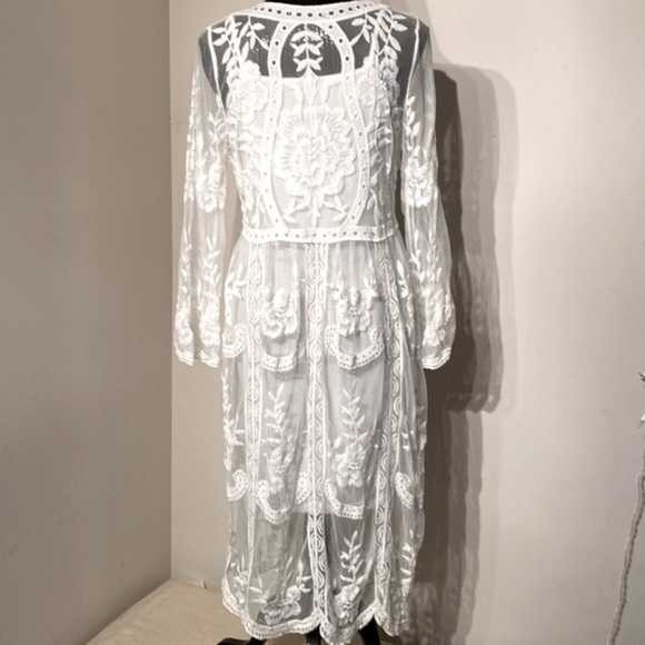 Beulah Maxi Dress all over embroidery long sleeved White with scalloped edges - Picture 7 of 8